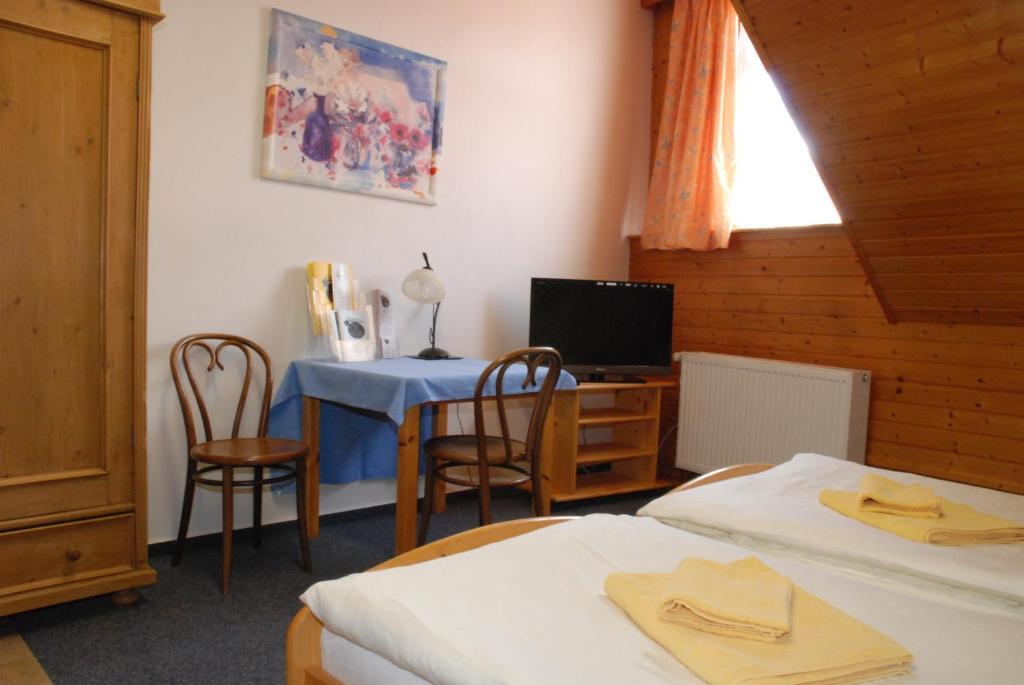 Hotel U Ruze Slavonice Habitación foto