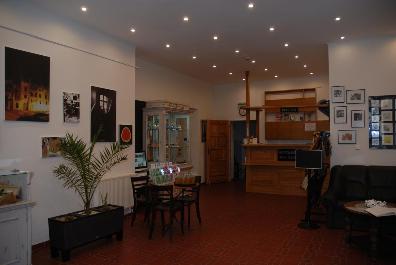 Hotel U Ruze Slavonice Exterior foto